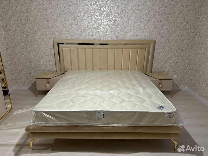 Спальный гарнитур Грация