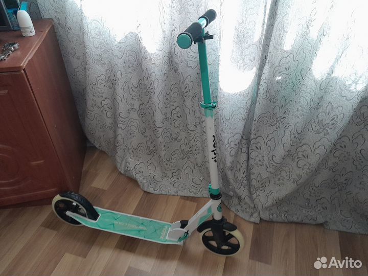 Самокат двухколесный городской лёгкий