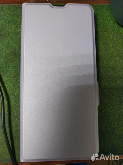 Чехол на телефон