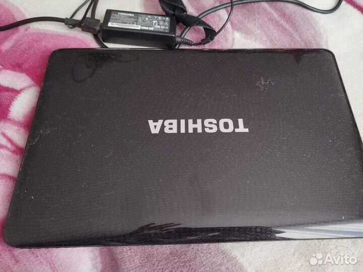 Ноутбук toshiba