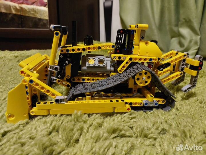 Lego Technic 42028