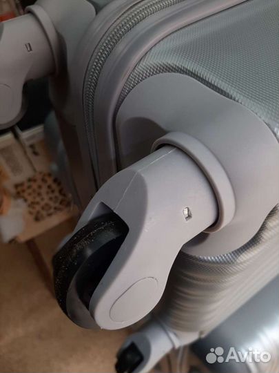 Чемоданы на колесах