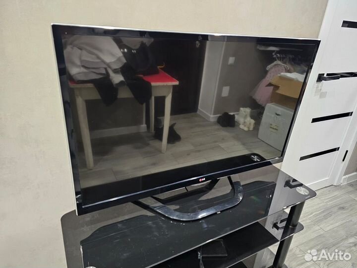 Телевизор LG 42 дюйма SMART TV FHD