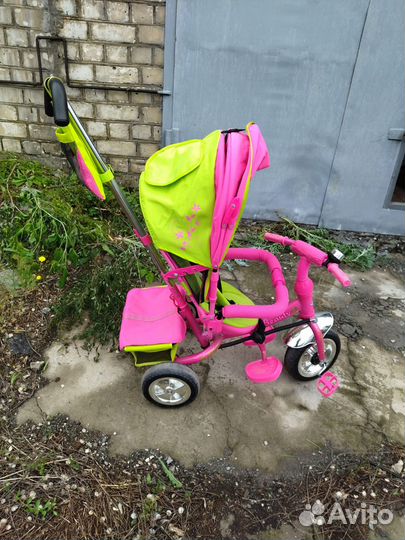Детский трехколесный велосипед