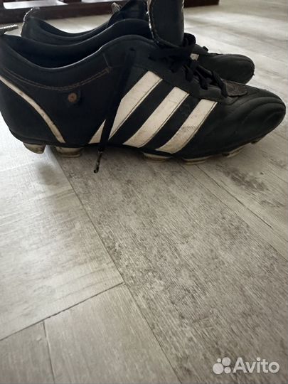 Бутсы футбольные