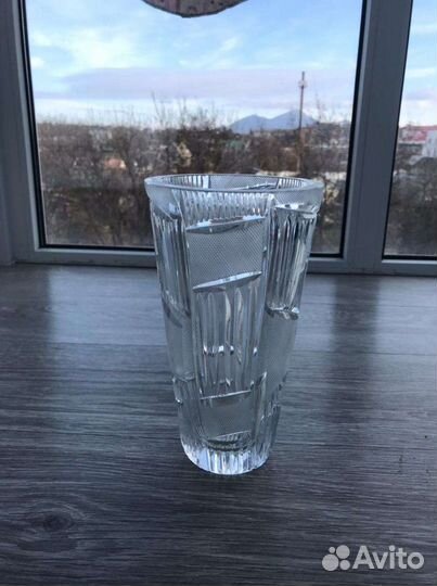 Ваза хрустальная