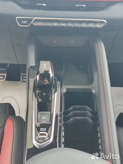 Geely Coolray 1.5 AMT, 2023