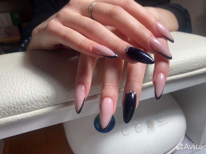 Мастер маникюра и педикюра