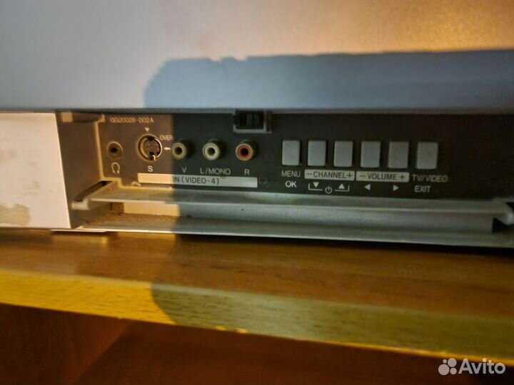 Телевизор JVC