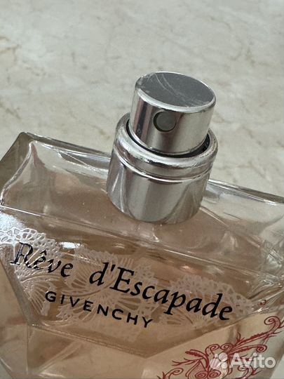 Givenchy reve d'escapade
