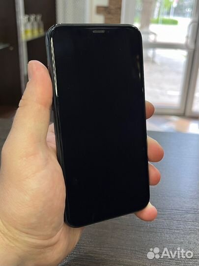 iPhone 11 Pro, 64 ГБ