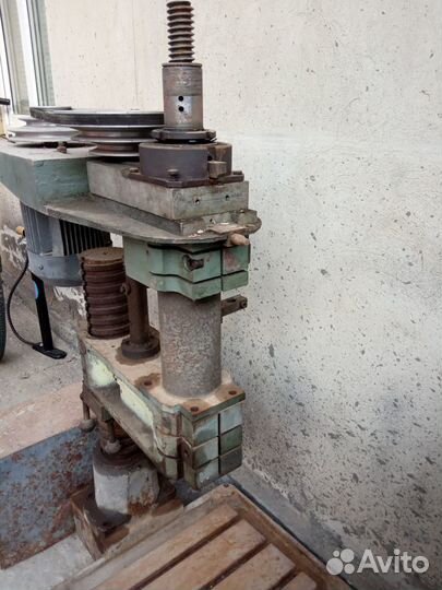 Резьбонарезной станок 2Д112рп