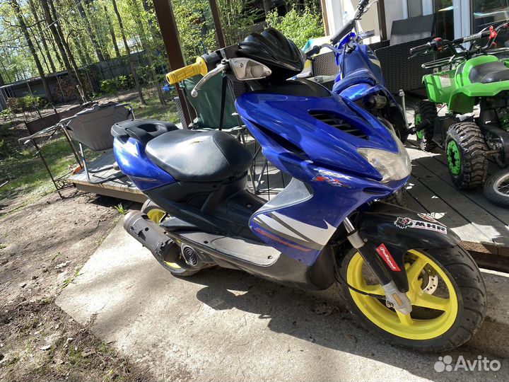 Yamaha aerox 100