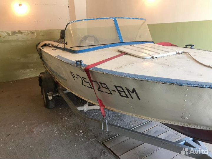 Мотор Tohatsu 30 с лодкой и прицепом