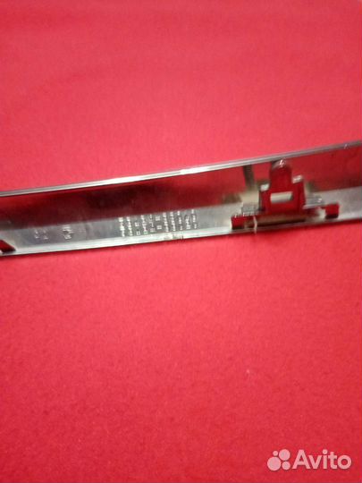 Молдинг решетки радиатора toyota camry 55