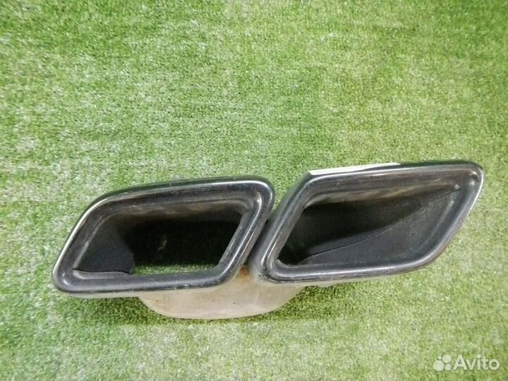 Насадка глушителя левая Mercedes C W205 (2014-2021