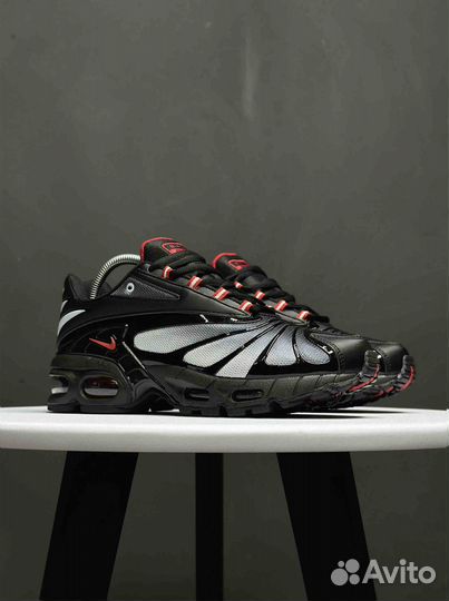 Кроссовки Nike Air Max Tn Plus black and red