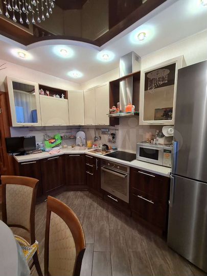 4-к. квартира, 84 м², 6/9 эт.