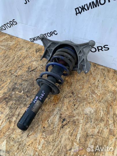 Стойка передняя правая Audi A4 B8