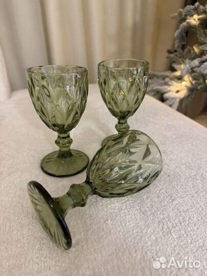 Бокалы из цветного стекла