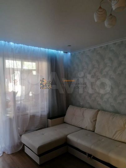 2-к. квартира, 50 м², 1/9 эт.