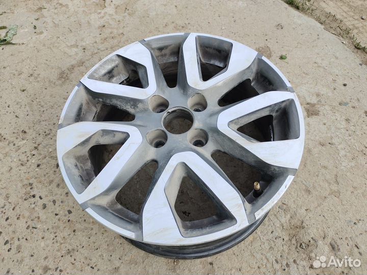 Диск литой R15 LADA Granta Cross 1 шт