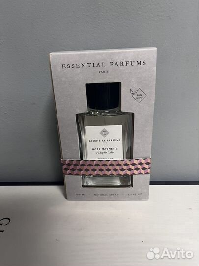 Essential parfums paris rose magnetic