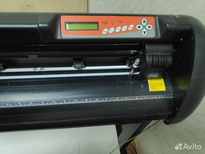 Режущий плоттер б/у Лист 1350