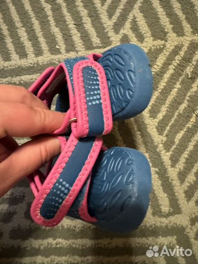 Сандали для девочки легкие пляжные новые 23