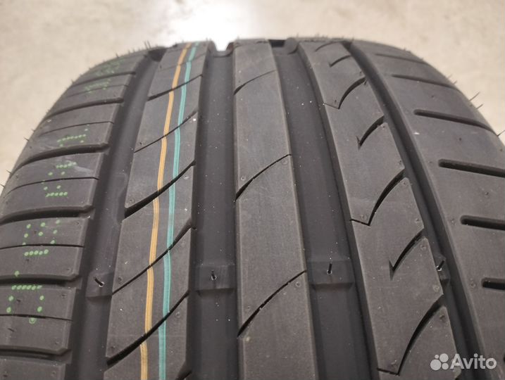 Tracmax X-Privilo TX3 245/40 R18 97Y