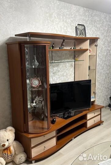 Стенка в гостиную