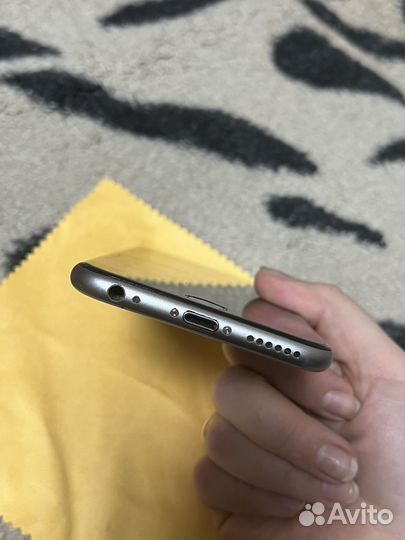 iPhone 6S, 32 ГБ