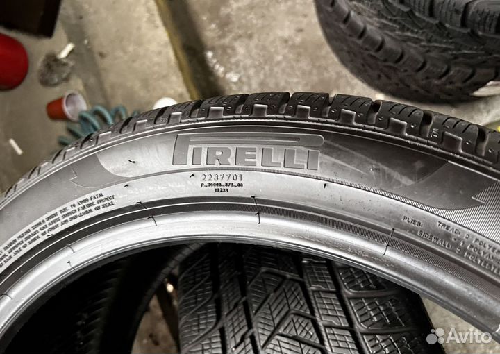 Pirelli Scorpion Winter 275/40 R21