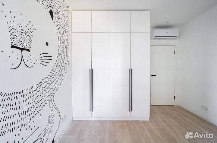 Шкаф распашной