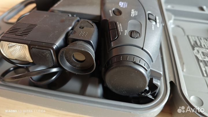 Видеокамера hitachi 2780E