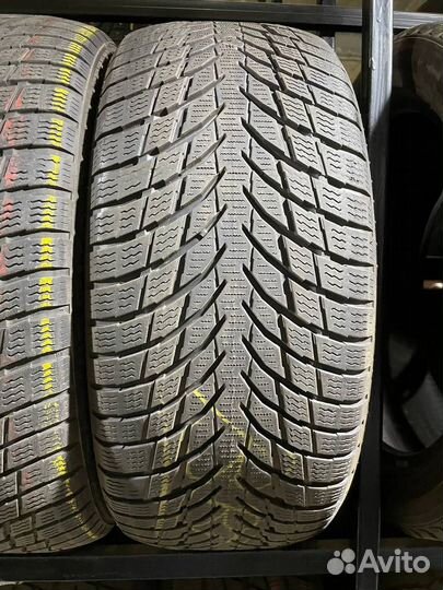 Nokian Tyres WR Snowproof 205/45 R17 88V