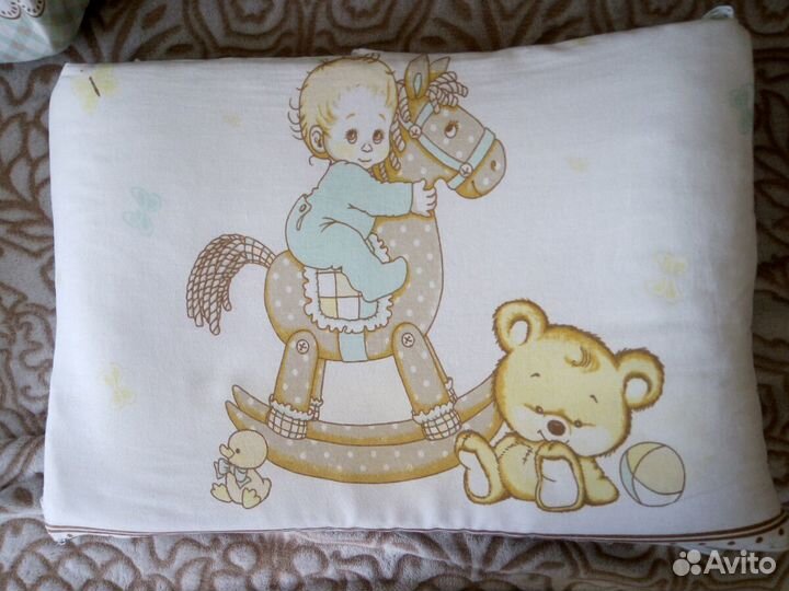 Бортики в кроватку