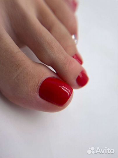 Маникюр и педикюр