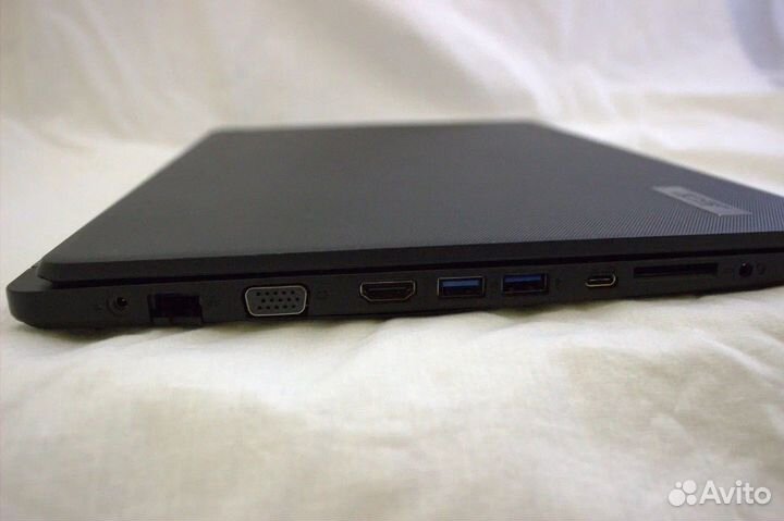 Ноутбук Acer TravelMate P2 TMP215-52-30CQ