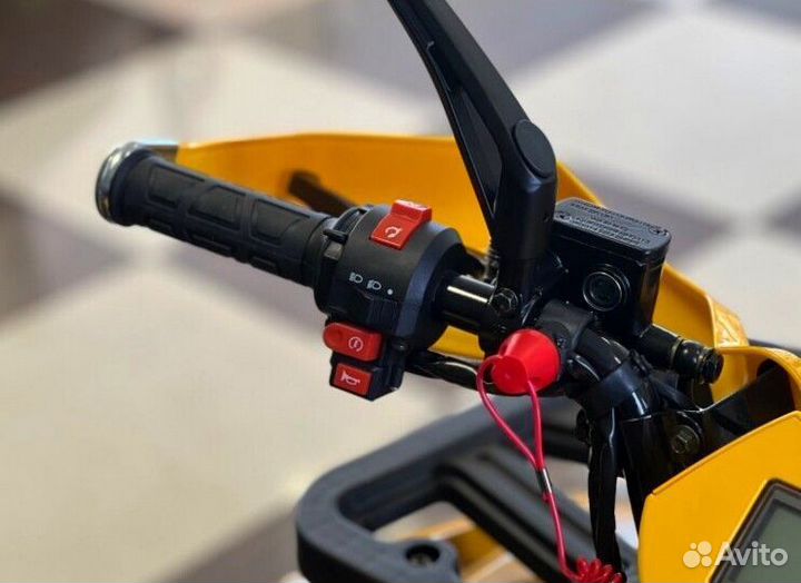 Лёгкий квадроцикл Avantis Hunter