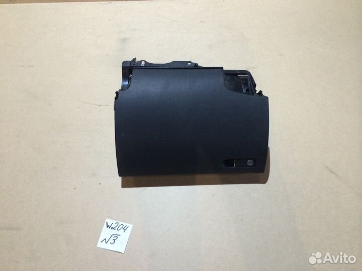 Бардачок Mercedes C-class W204