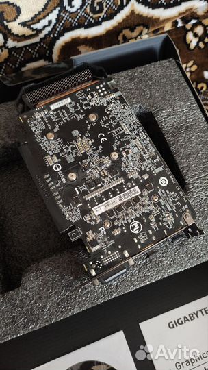 Видеокарта AMD Radeon RX 560 4Гб