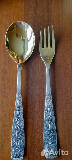 Мельхиоровые с позолотой ложки и вилки
