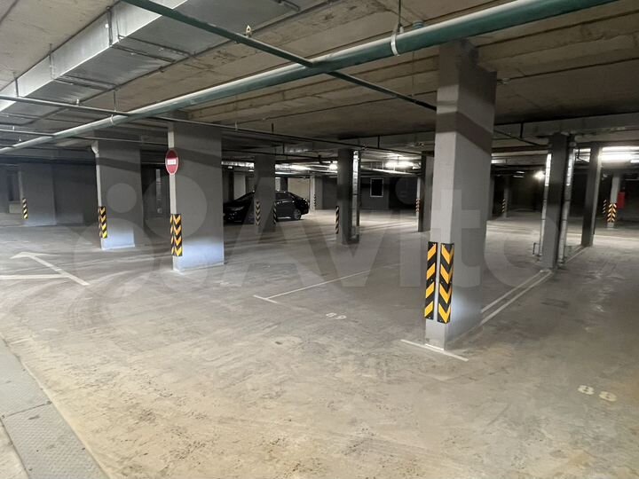 Машиноместо, 13 м²