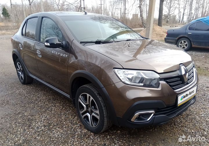 Renault Logan Stepway 1.6 CVT, 2019, 29 000 км