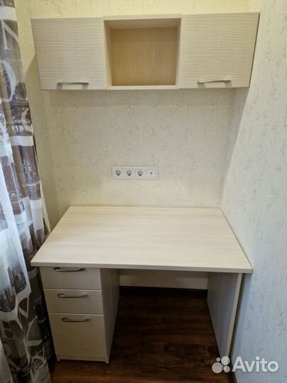 Письменный стол для школьника бу