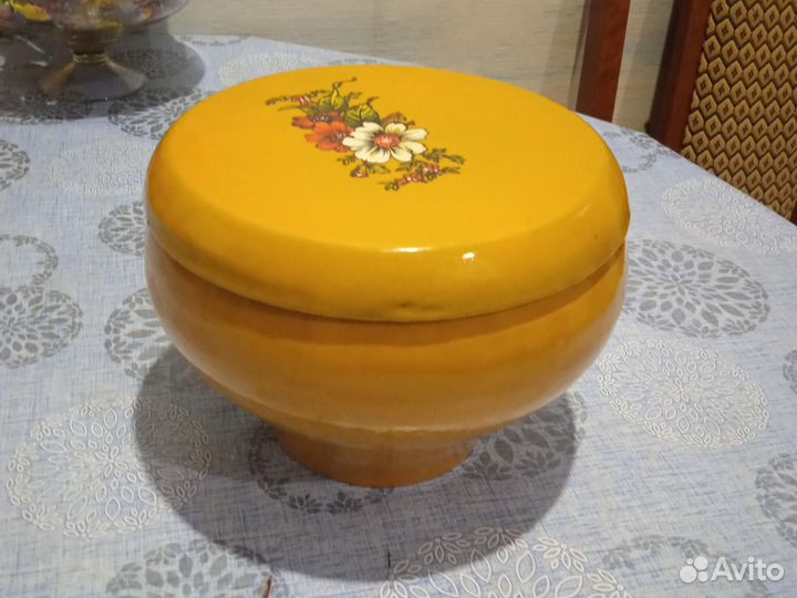 Чугунок с крышкой. Эмаль