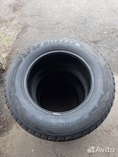 Bridgestone Blizzak DM-V2 285/60 R18 116R
