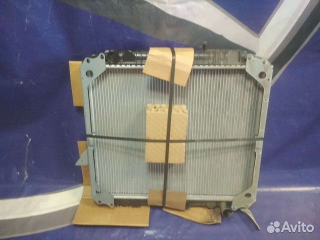 Радиатор охлаждения Мерседес MB 674 814 D