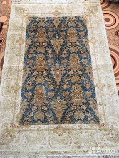 Меняю турецкие ковры шелковые ручной работы